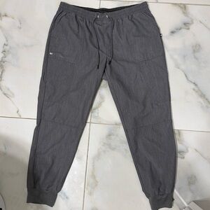 Koi scrubs Size Large. jogger style